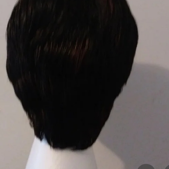 Synthetic wigs - Picture 2 of 3